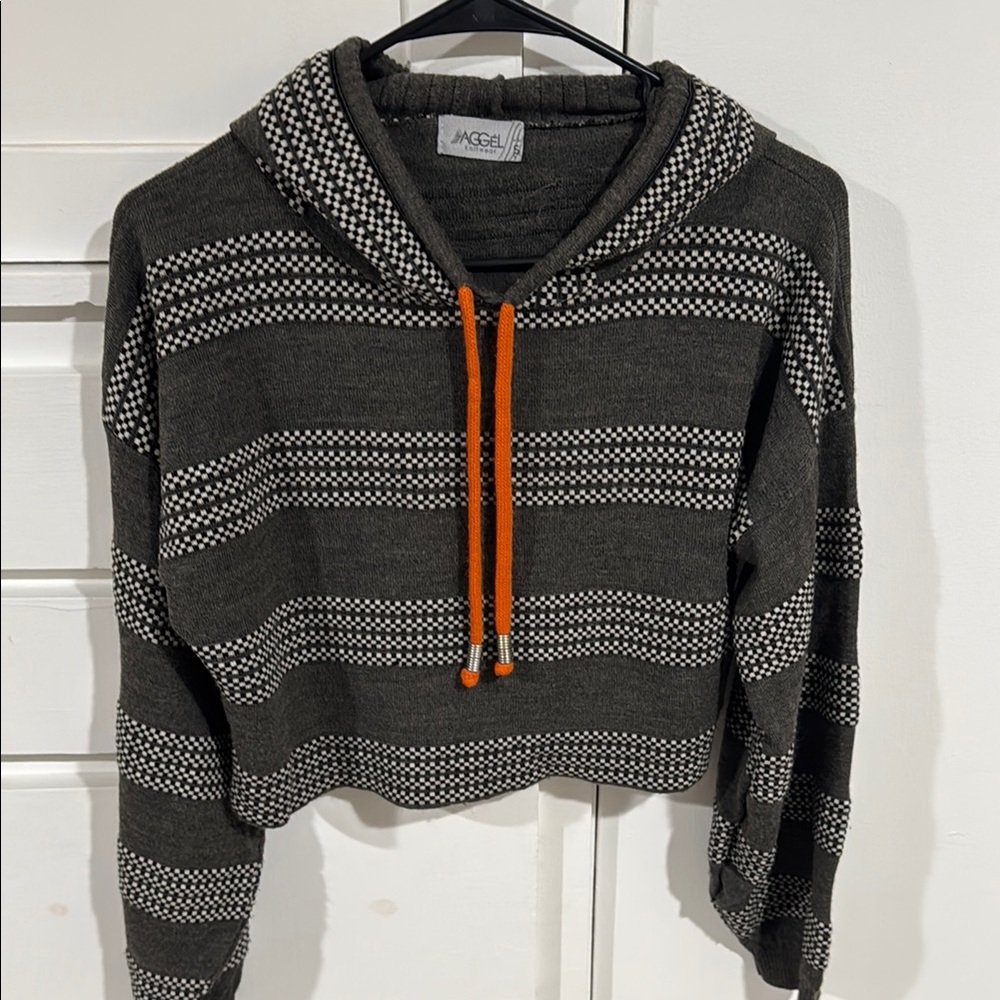 Cozy Grey Cable Knit Sweater with Soft Wool Blend